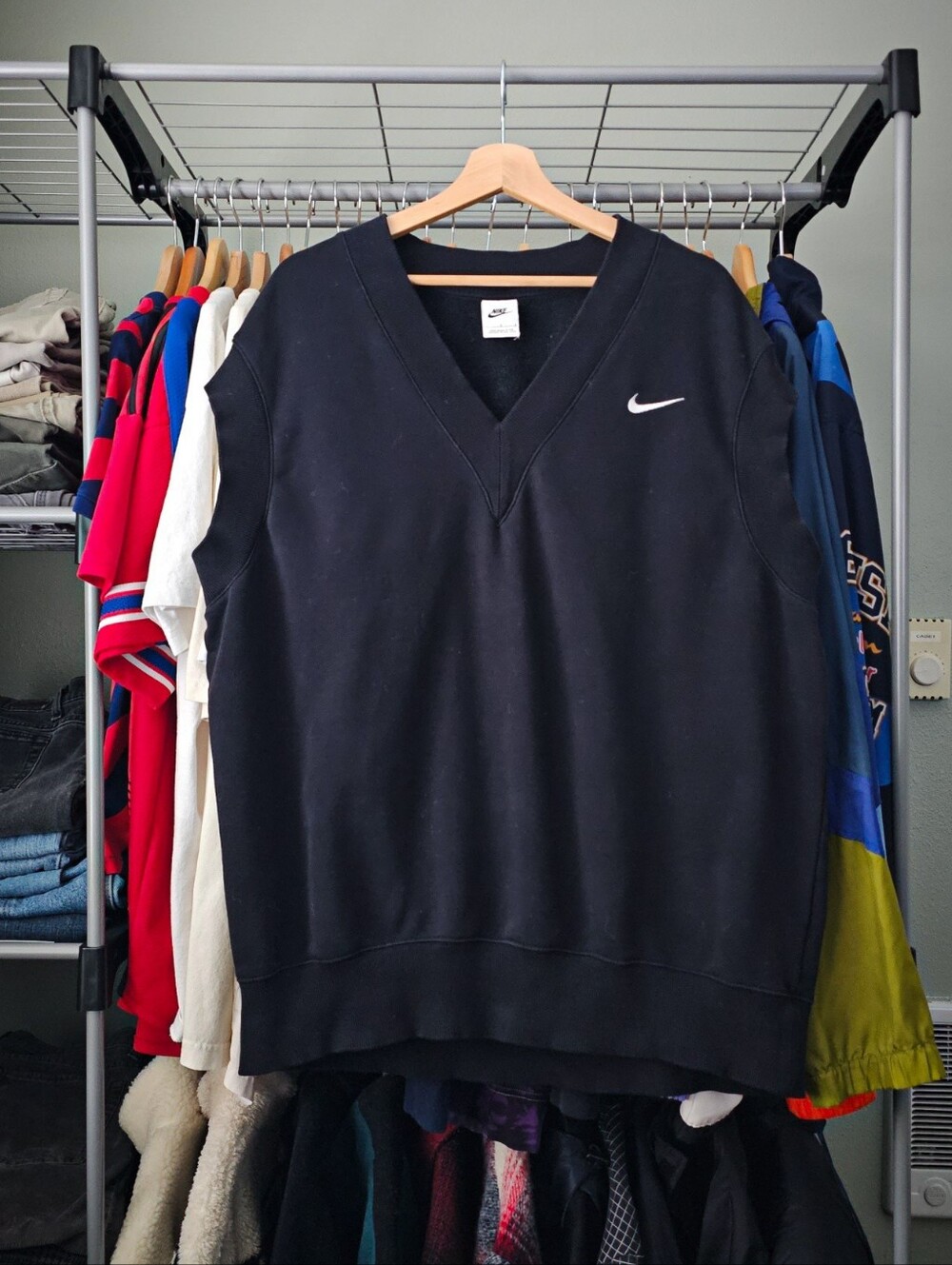Nike Men's Oversized Ribbed V-Neck Black Sweatshirt Vest Size Large